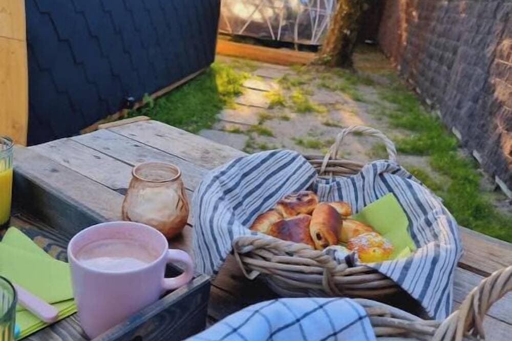 1 Bedroom Chalet in Pruniers-en-Sologne 1