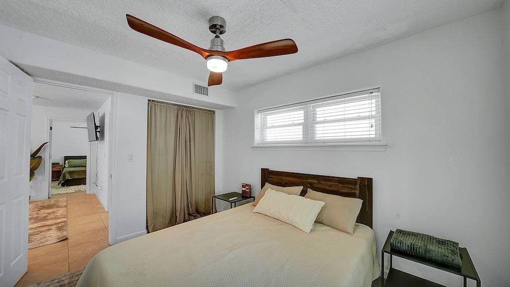 Foto 7 von 15: Oceanside 1st floor home, 1 block away from beach and 15 mins away from Mayo