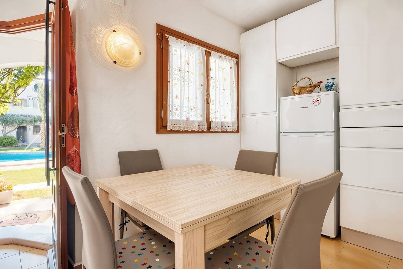 Foto 6 von 21: Apartamento Oasis Park Denia – Komfortables Apartment mit Bergblick, Pool und Balkon