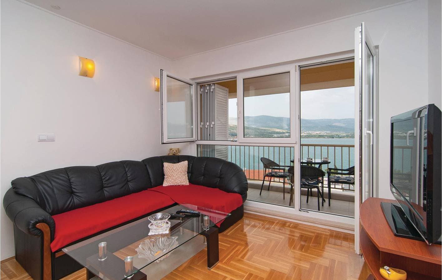 Foto 3 von 18: Gemütliche Ferienwohnung mit Terrasse, in der Nähe des Strandes von Copa Cabana