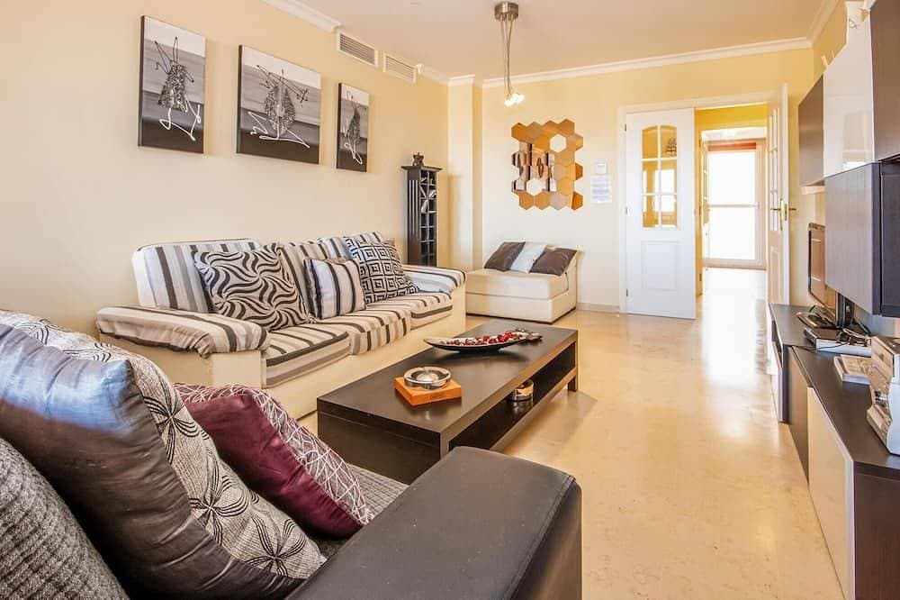 Foto 9 von 24: Schöne Wohnung in Elviria mit Außenpool