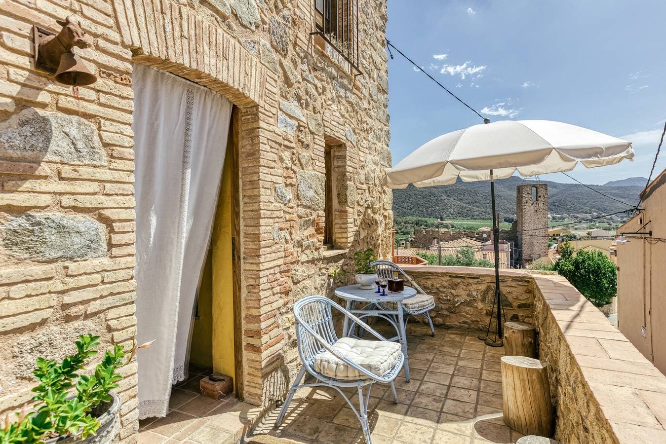Foto 13 von 32: Ferienhaus 'Casa De Pueblo' mit Bergblick, privater Terrasse und WLAN