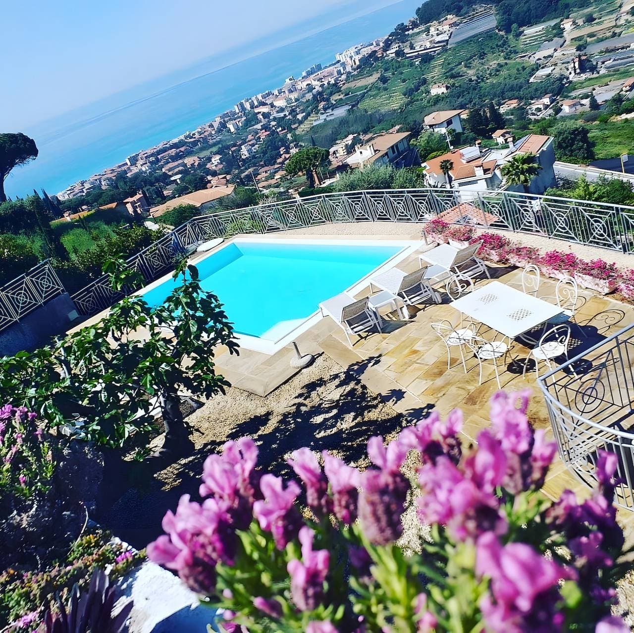 Foto 4 von 27: Ferienhaus 'Villa Gaia' mit Meerblick, Gemeinschaftspool und WLAN