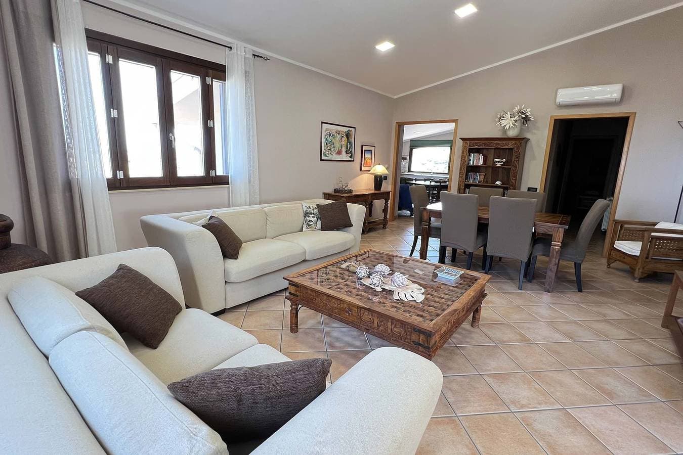 Foto 6 von 43: Villa für 7 Personen mit Terrasse