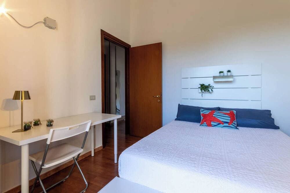 Foto 3 von 30: Villa 300 Meter vom Yachthafen „Marina di Capitana“ entfernt