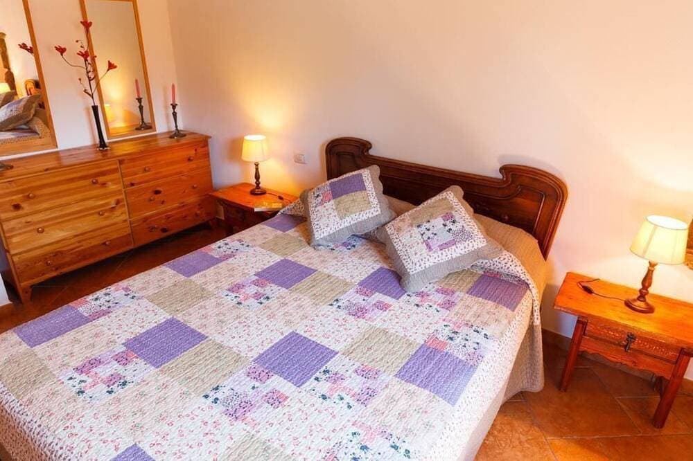 Foto 3 von 23: Komfortables Ferienhaus mit privatem Pool und id