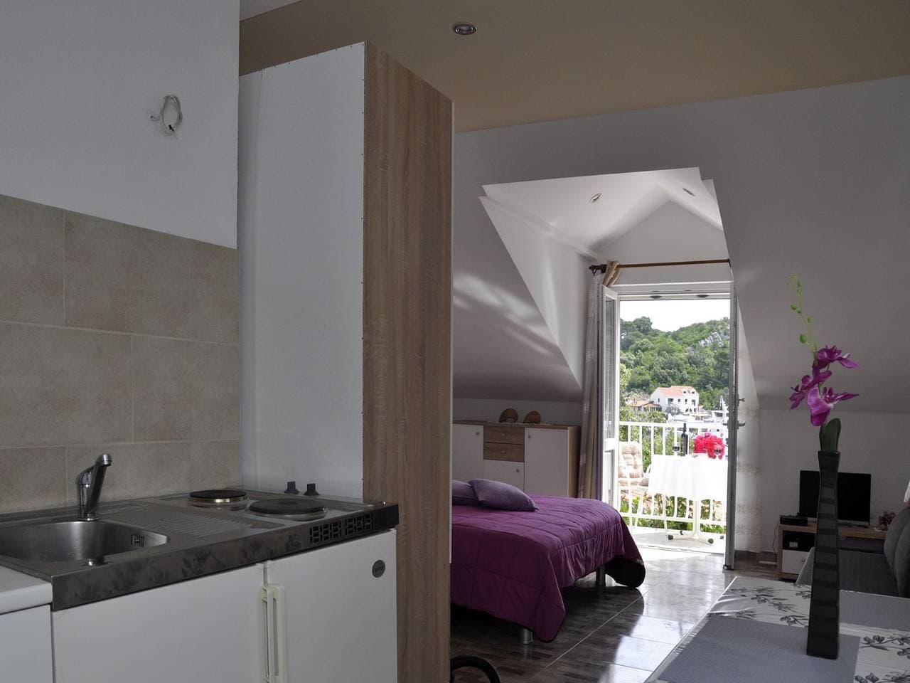 Foto 5 von 20: Apartment Danijela Mljet - Studio Apartment with Balcony and Sea View