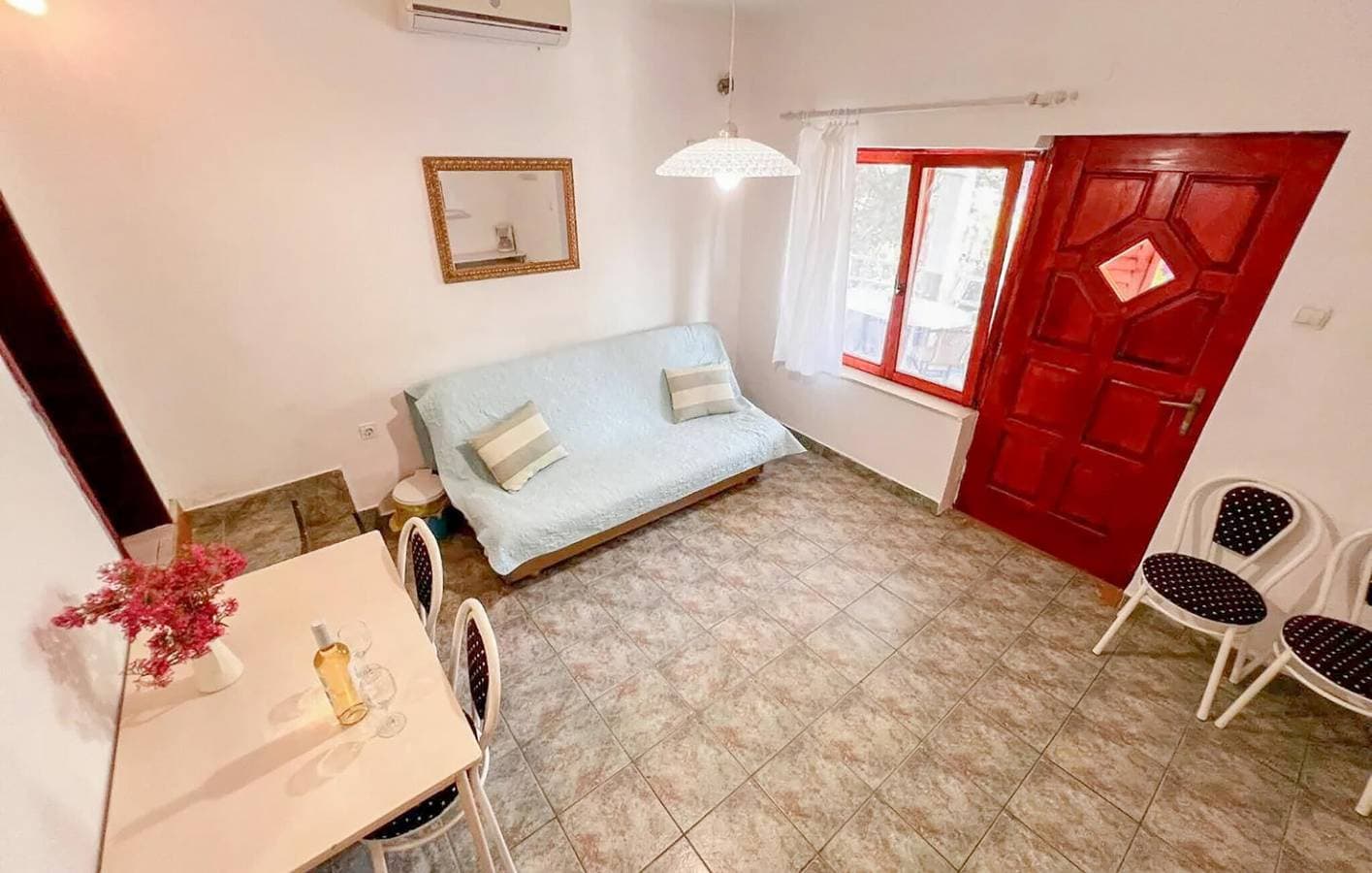 Foto 6 von 24: Gemütliche Wohnung mit Terrasse, WLAN und Parkplatz, 100 m bis zur Küste