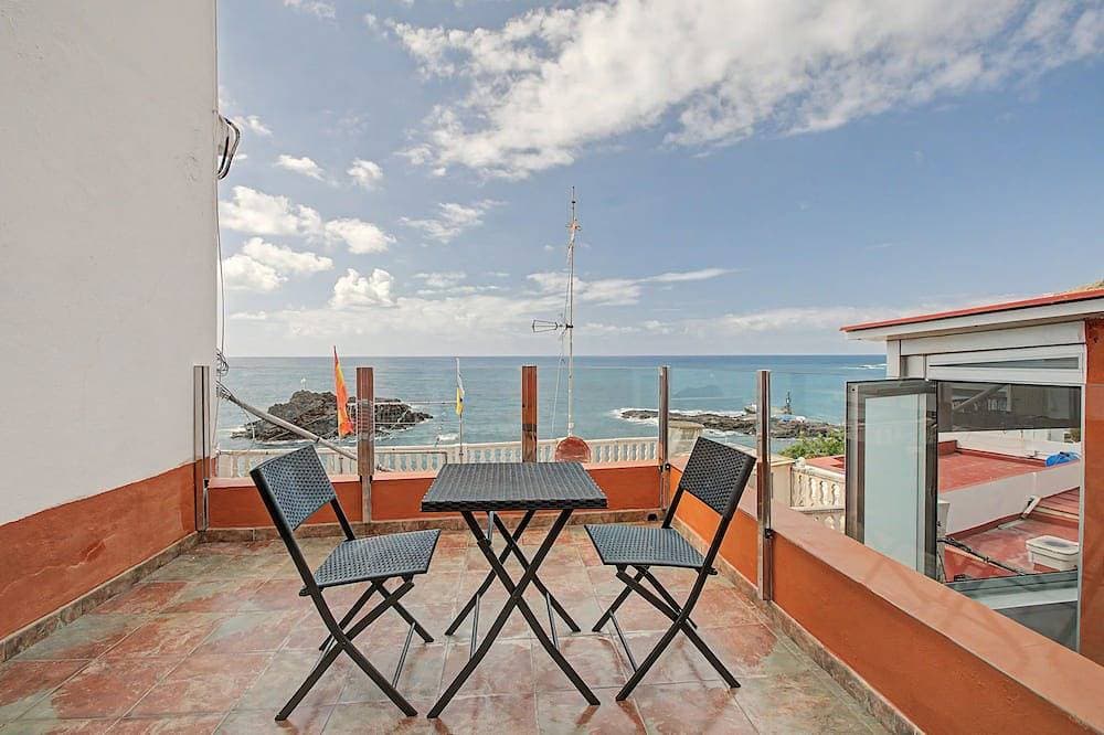 Ferienwohnung 'Ático La Morena' mit Meerblick, privater Terrasse und WLAN 1