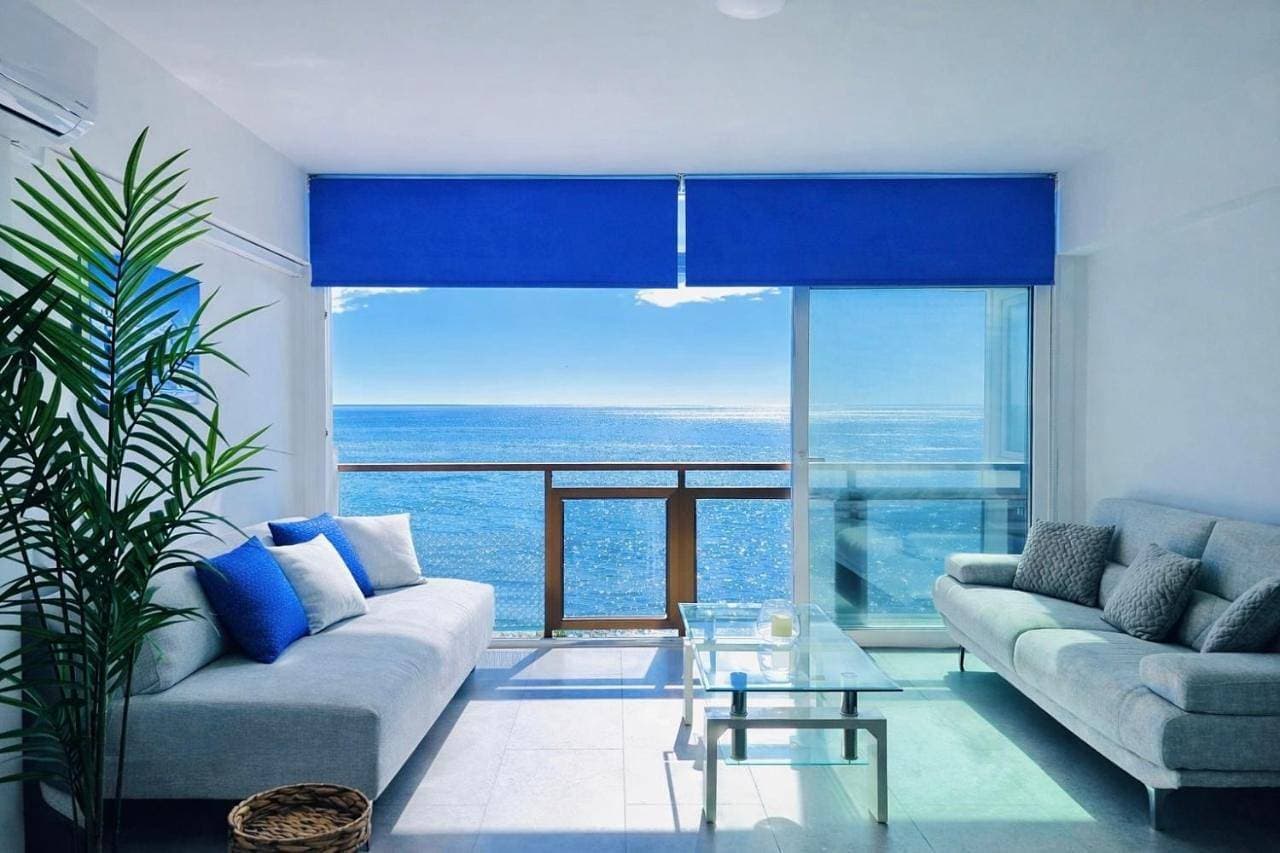 G&G Premium Malibu Beach 1