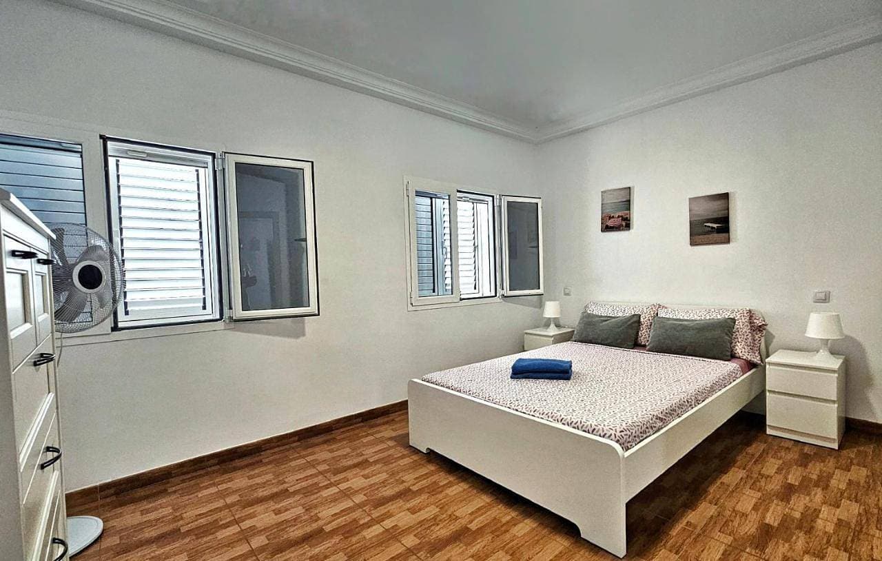 Foto 5 von 20: Two-Bedroom Apartment