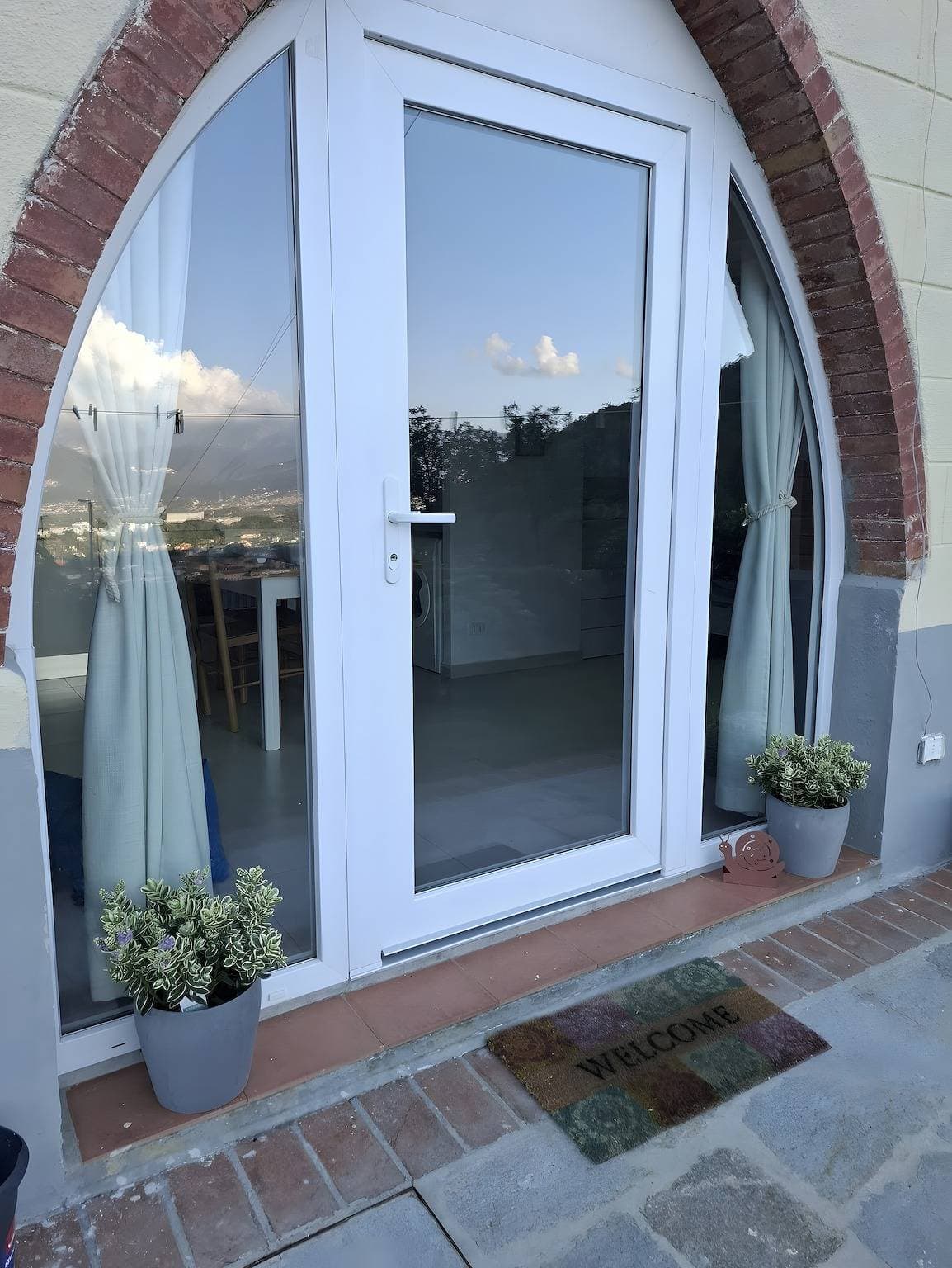 Foto 5 von 31: Apartment 'Montemare' mit privatem Garten, WLAN und Klimaanlage