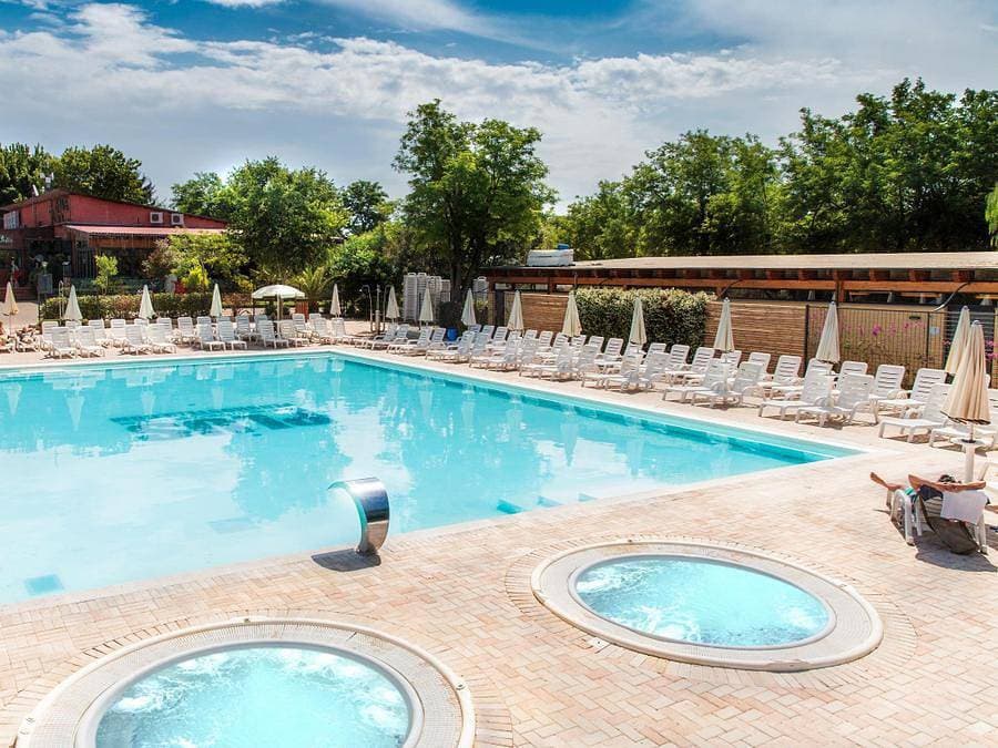 Hu Roma Camping in Town - Bungalow 3 personen - Deluxe 1