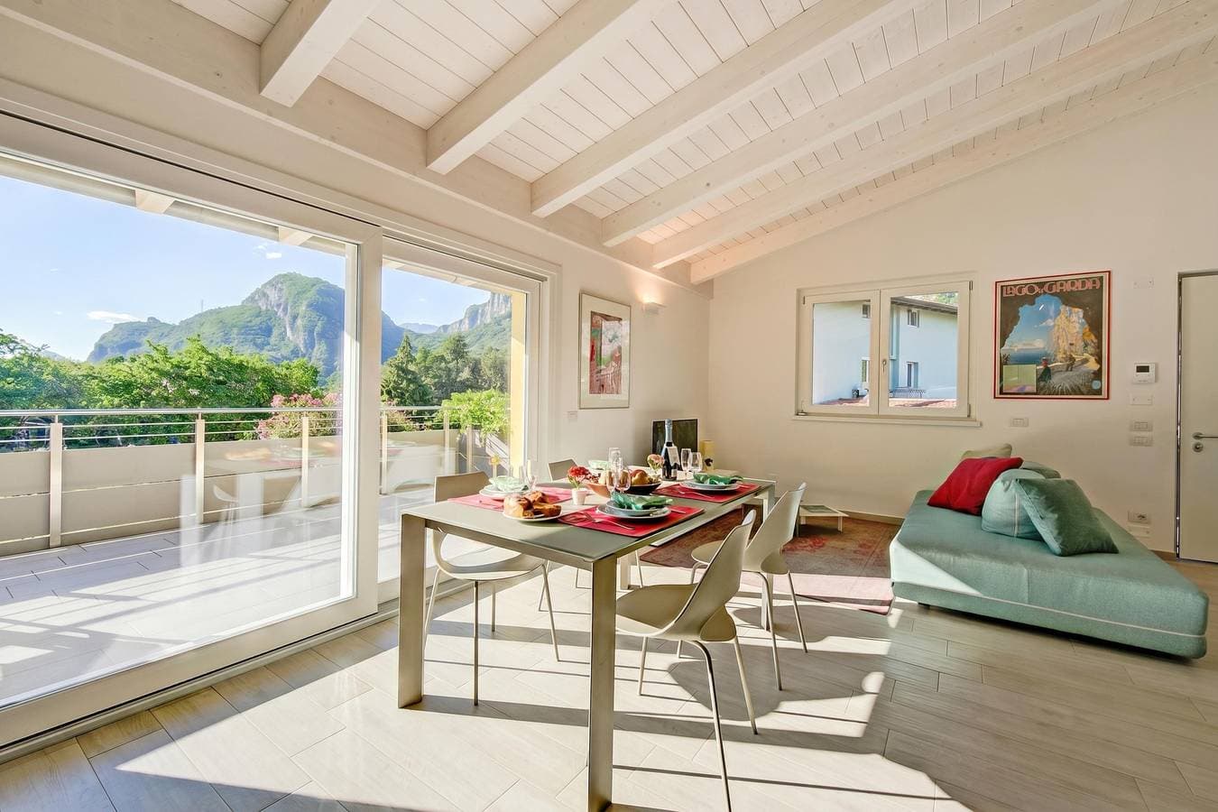 Foto 4 von 33: Mirabelle - Apartment with Terrace & Views