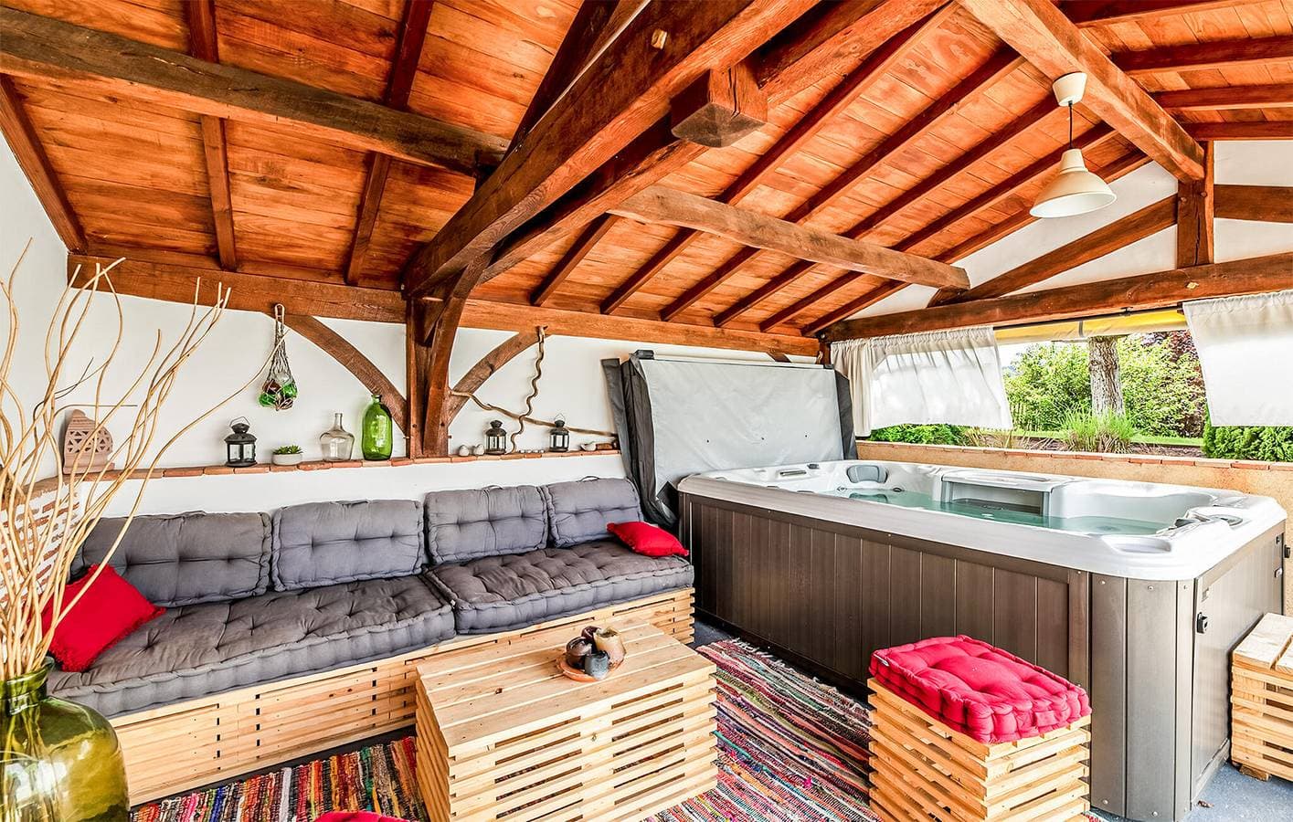Foto 12 von 32: Gemütliche 28 m² große Wohnung mit Pool, WLAN und Garten