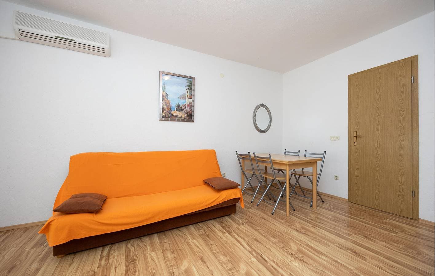Foto 6 von 25: Terrassen-Apartment am Strand mit WiFi und Parkplatz.