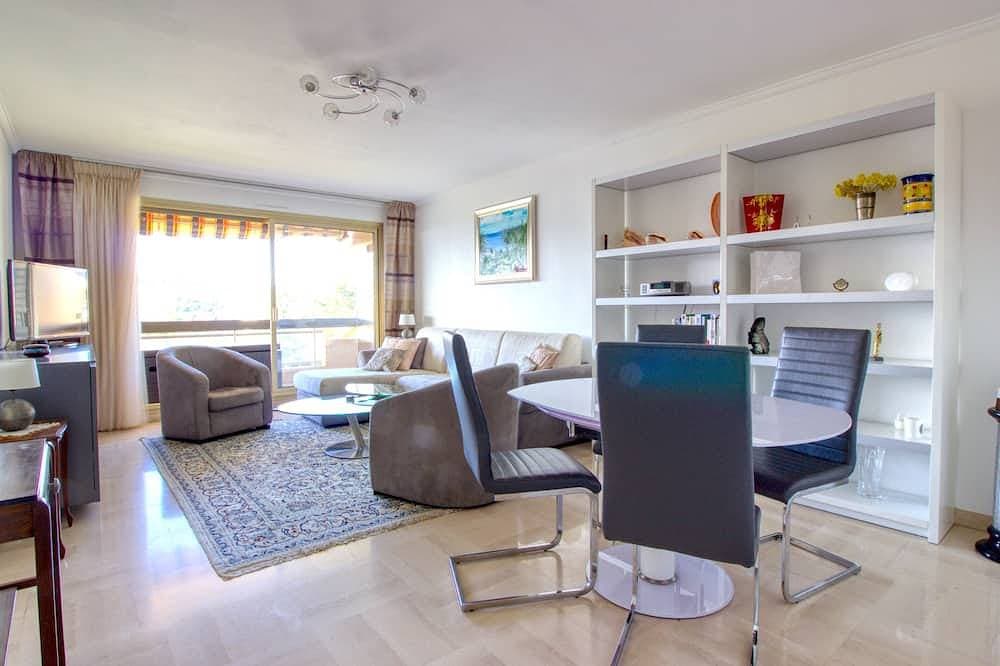 Foto 8 von 15: Antibes 4 people - Swimming pool and Tennis - Garage