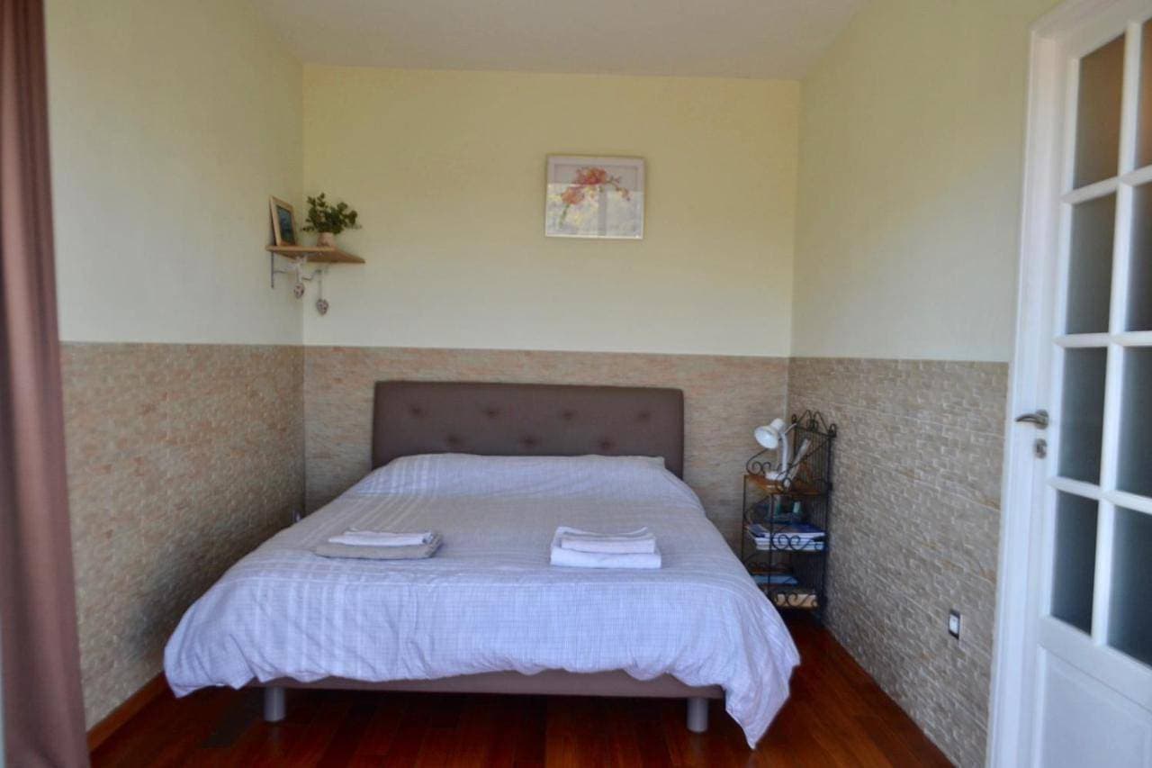 Foto 2 von 6: Double Room with Private Bathroom