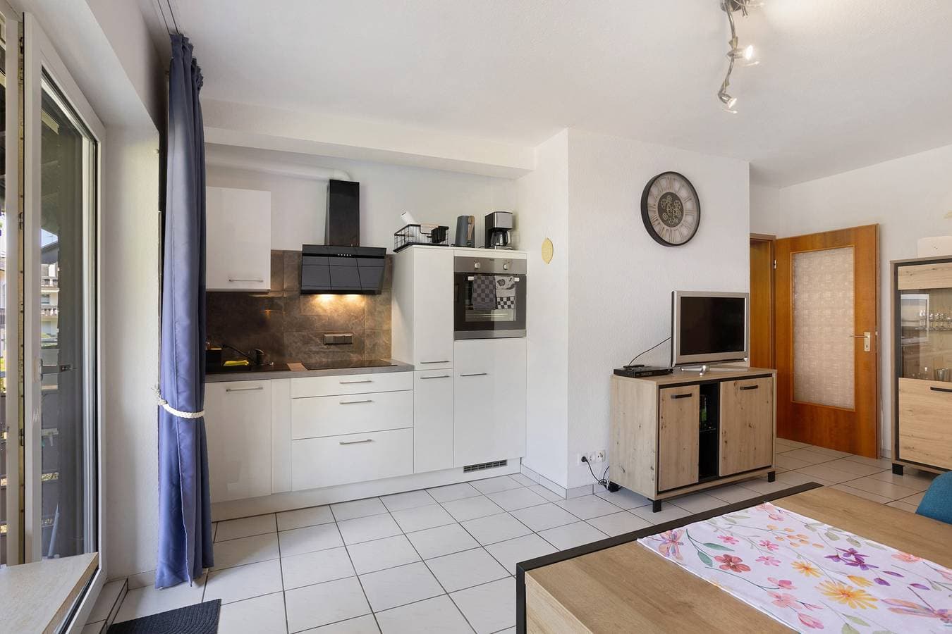 Foto 10 von 27: Ferienwohnung Schanze Willingen mit Gemeinschaftsgarten, Balkon und Wi-Fi