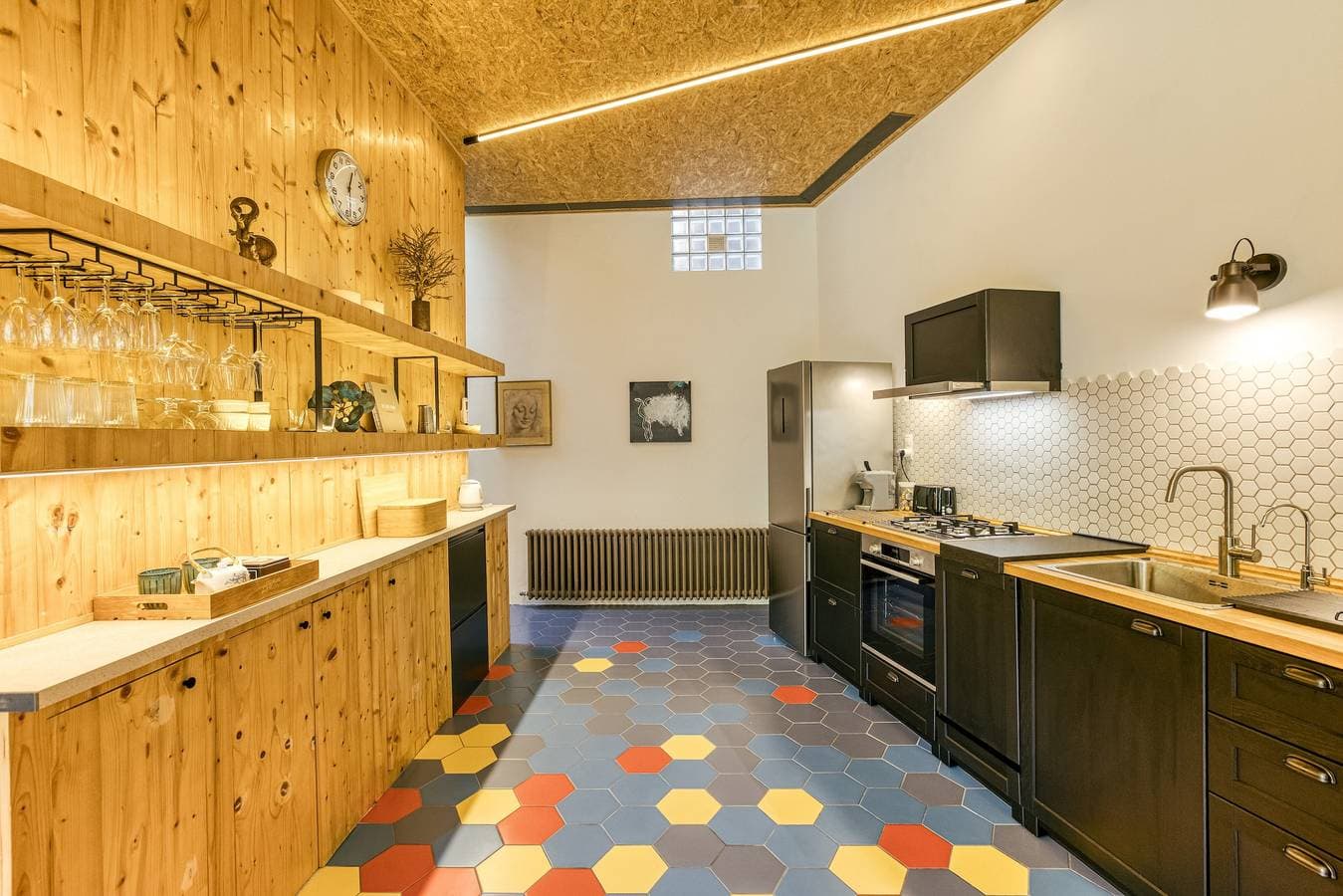 Foto 7 von 32: Espai Temps – Art Home: Geräumiges Loft mit Terrasse im Herzen des Ampurdán
