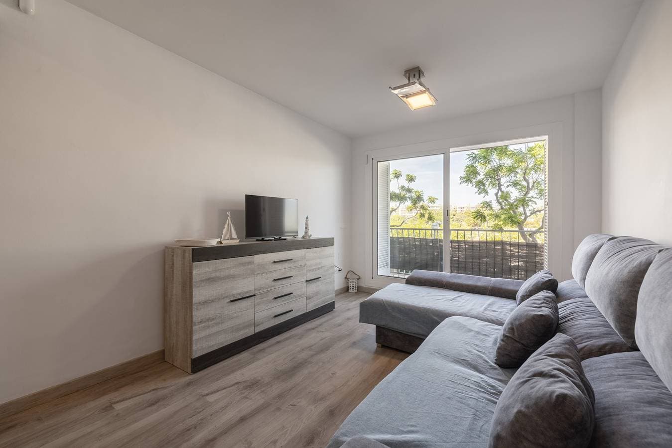 Foto 4 von 26: Ferienwohnung 'La Pineda' mit Meerblick, Wi-Fi und Klimaanlage