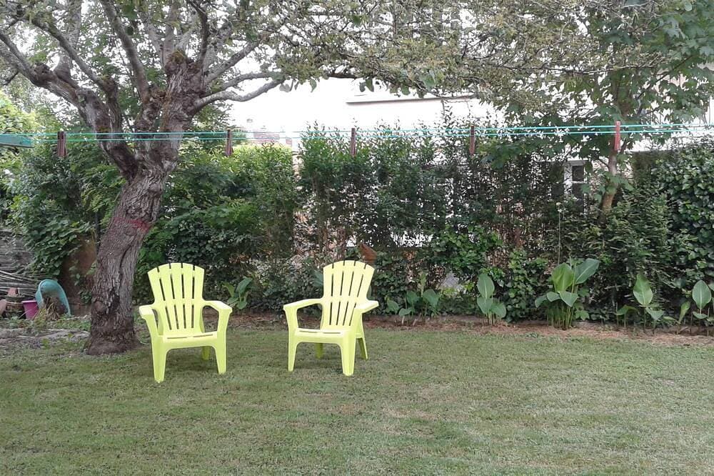 Foto 10 von 11: Appartement au Calme Dans un Parc Ombragé