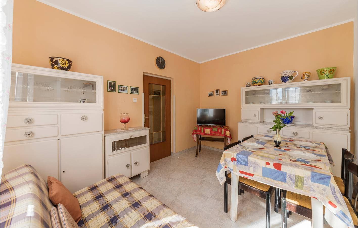 Foto 3 von 28: Gemütliche 2-Zimmer-Wohnung mit Garten, Parkplatz und Sehenswürdigkeiten in der Nähe