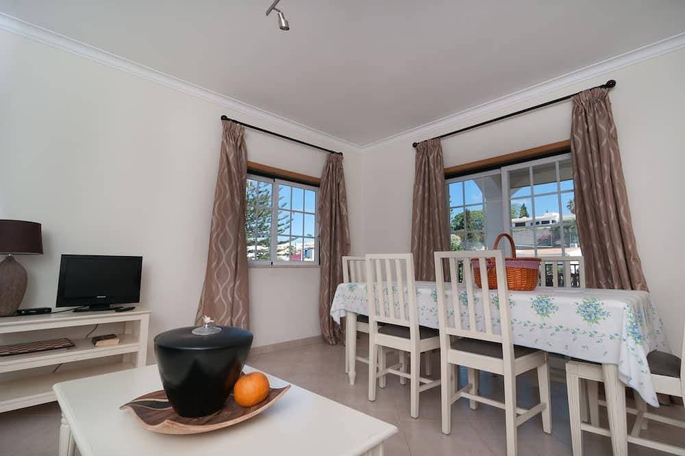 Foto 9 von 23: Ferienwohnung mit 2 Schlafzimmern und Balkon