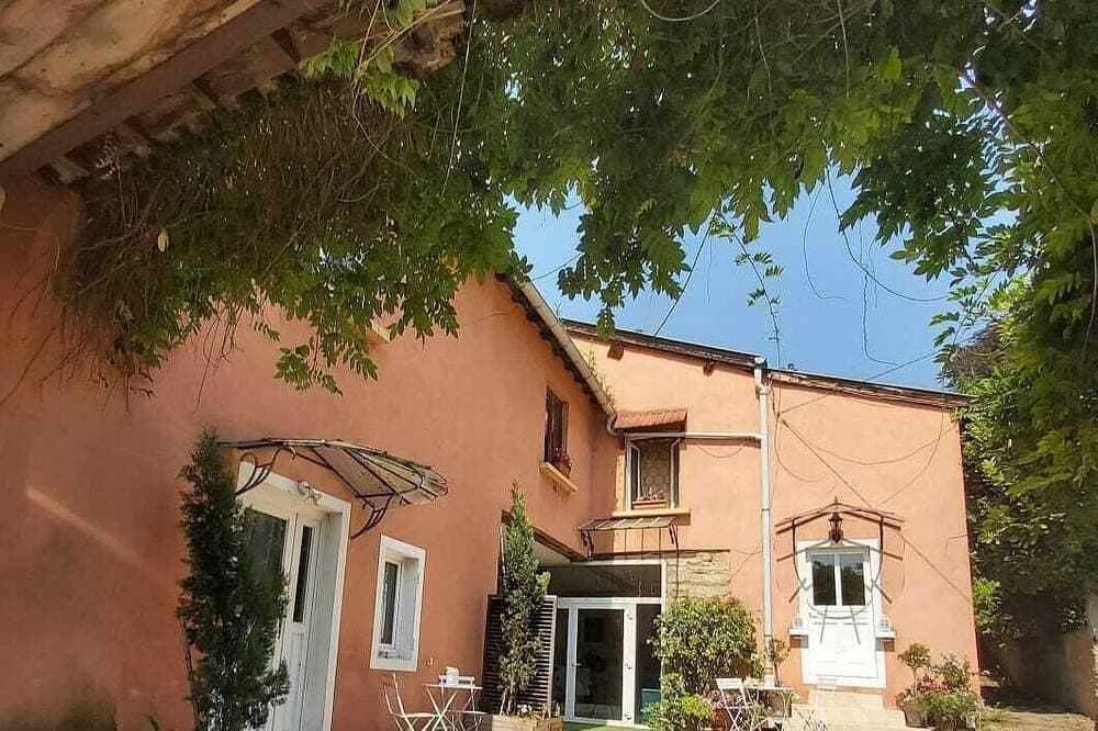 Foto 6 von 17: Very charming studio in Lyon on a \"Cosy & Romantic\" courtyard