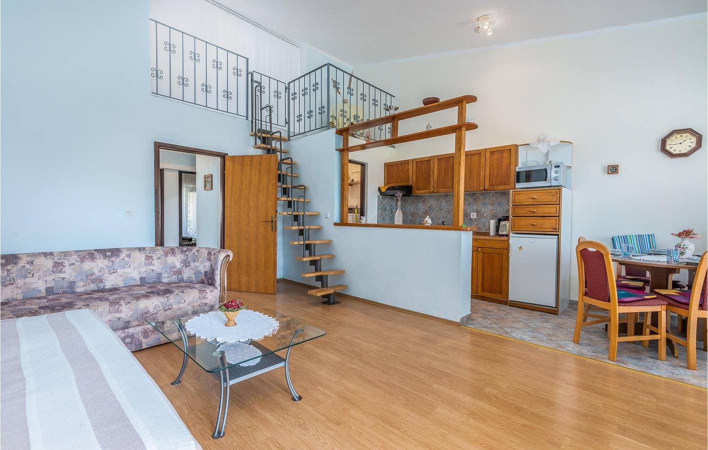 Foto 4 von 31: Gemütliche Ferienwohnung am Meer mit Terrasse, WLAN und Parkplatz – 1 km vom Strand entfernt