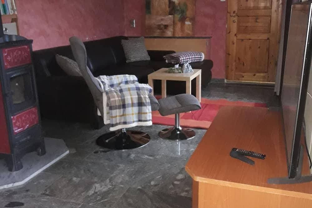 Foto 6 von 15: Bungalow am Stadtrand  mit Terrasse unter Altbaumbestand