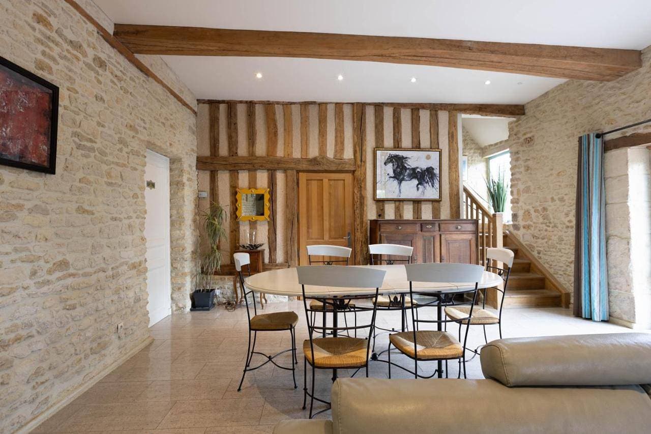 Foto 10 von 54: Three-Bedroom Holiday Home with Access to Pool and Spa to
