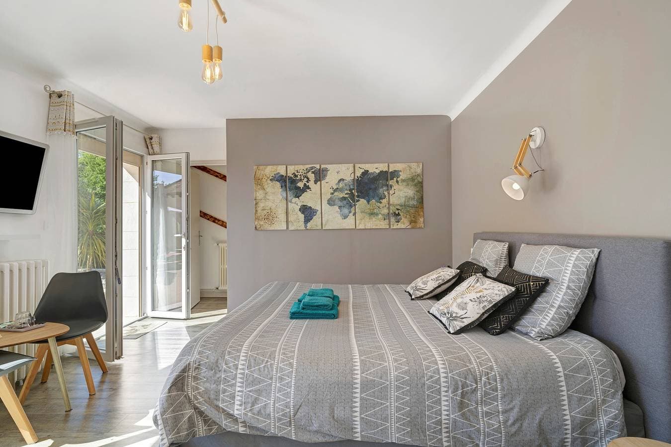Foto 4 von 34: Zimmer Coucou – Anwesen mit Pool