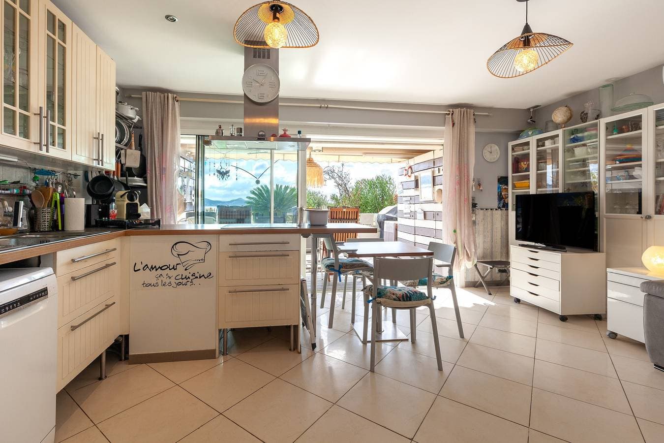 Foto 9 von 20: Apartment am Wasser mit Meerblick, WLAN und Klimaanlage