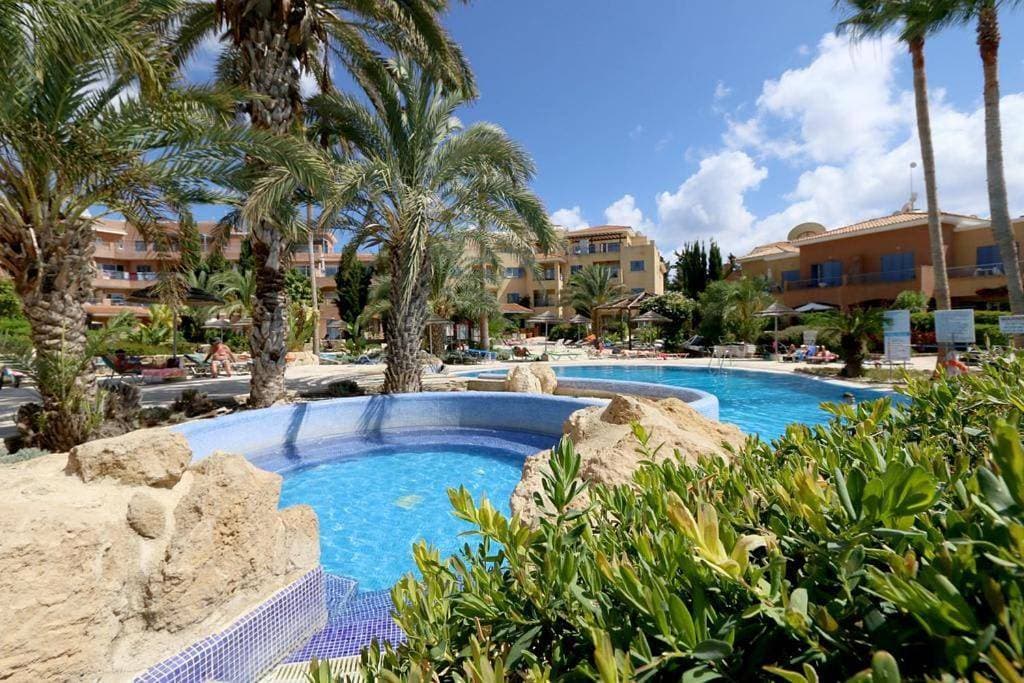 Stylish 1 bedroom apartment in Limnaria Gardens 1