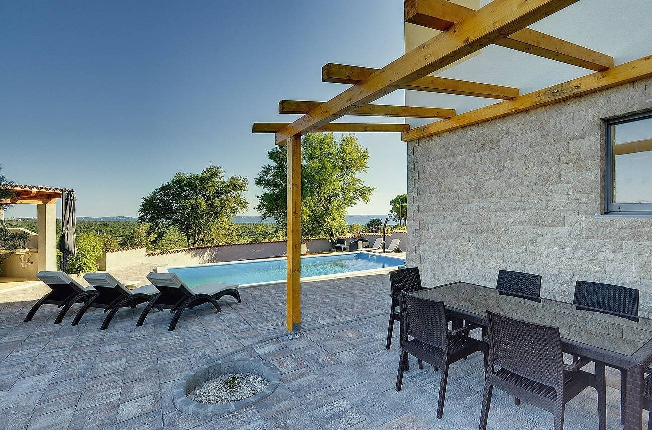 Foto 2 von 26: Traumhafte Villa mit privatem Pool, Sauna, Meerblick