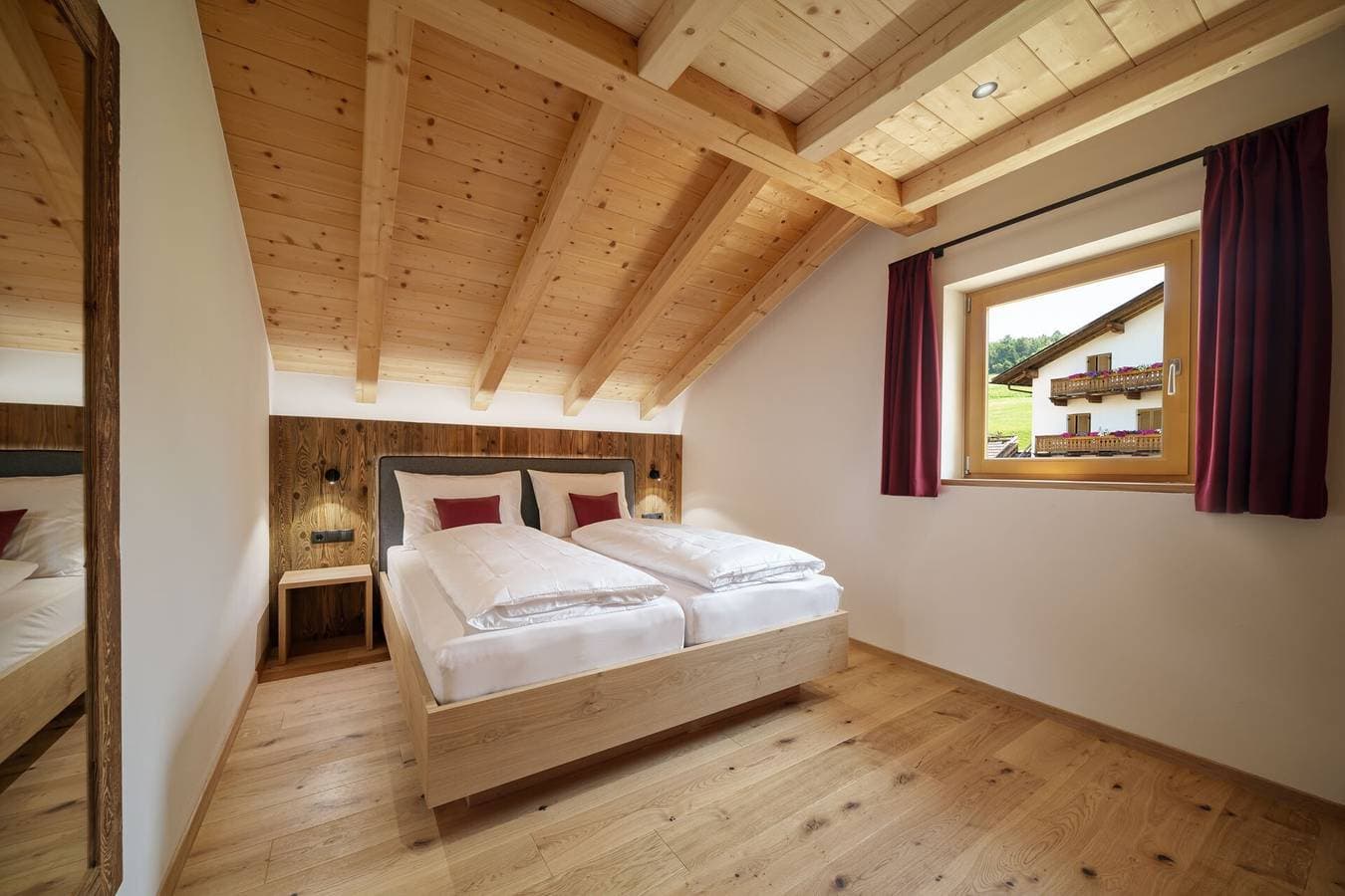 Foto 3 von 11: Ferienwohnung 'Salbei' mit Bergblick, privater Terrasse und Wi-Fi