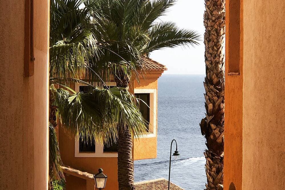 Foto 12 von 21: Altea Resorts: Between Sea and Sky