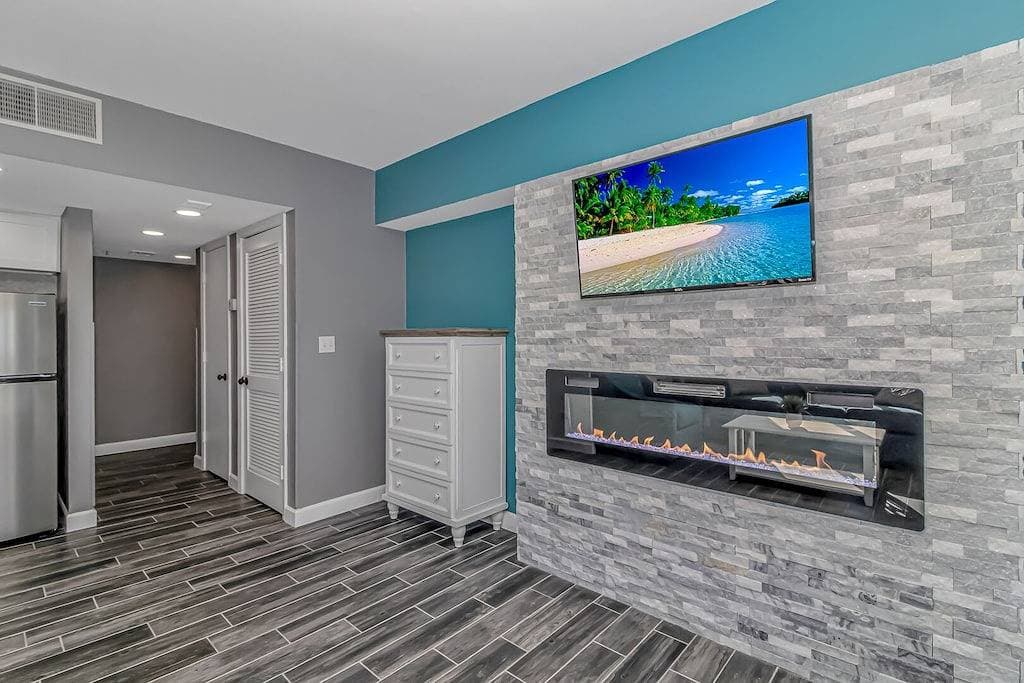 Foto 2 von 45: Angle Oceanfront Studio ~ Palace 603