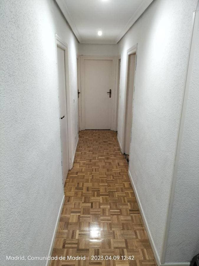 Foto 7 von 11: Piso 4 dorms sin salon 1 baño 1 Cocina Zona PioXII Colombia