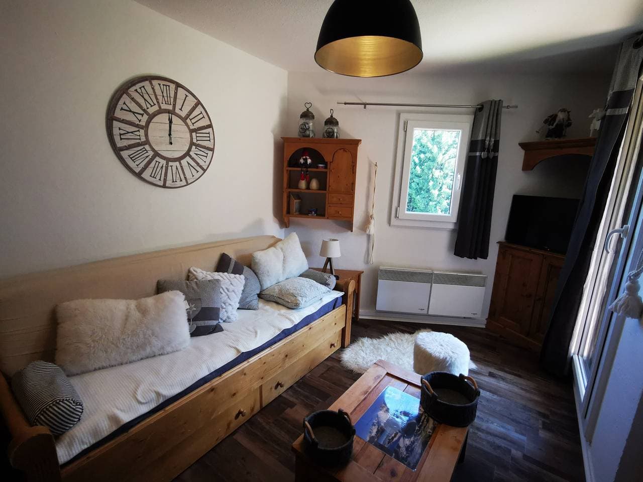 Charmante Wohnung an der Piste, Les 7 Laux 1