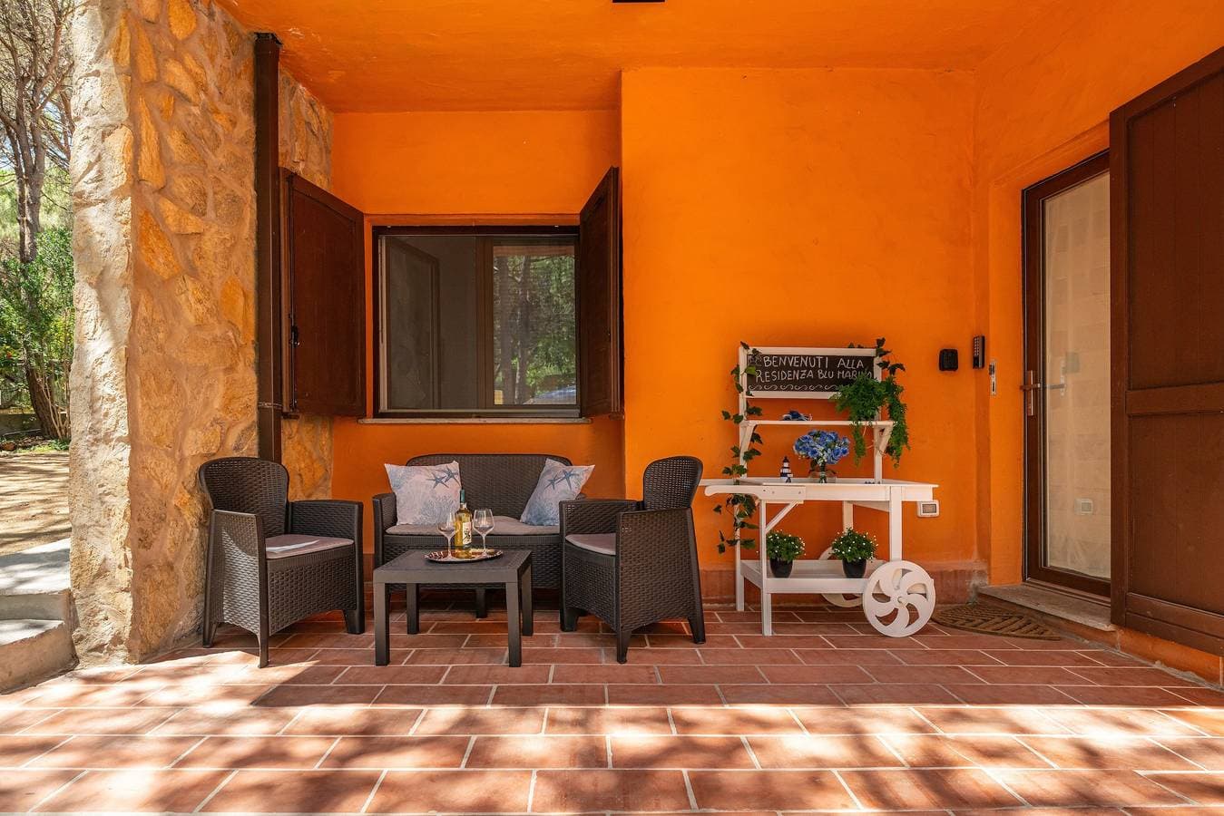 Foto 2 von 42: Residenza Blu Marino – Ihr sardisches Refugium nur wenige Schritte vom Meer entfernt