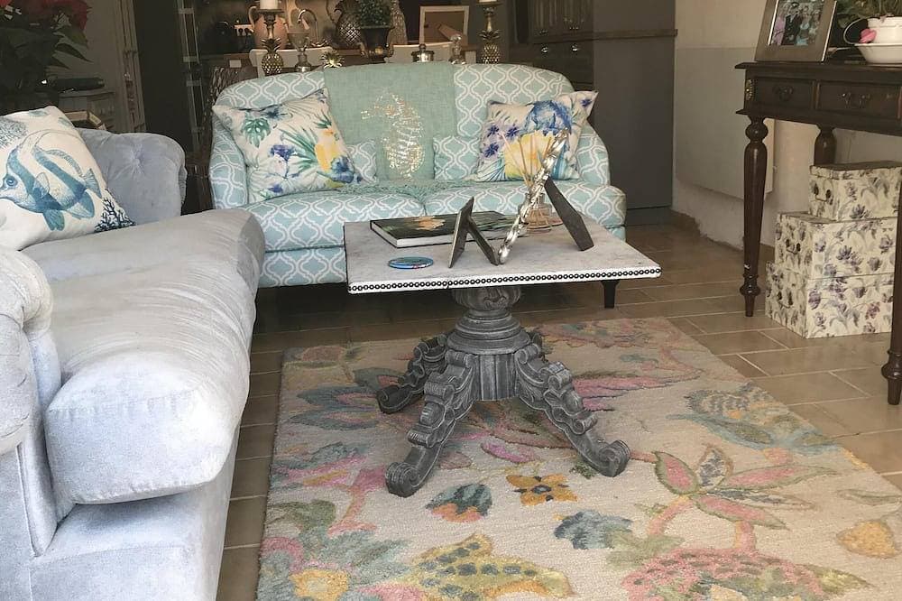 Foto 11 von 25: Unabhängiges, modernes Apartment mit 2 Doppelzimmern und Pool
