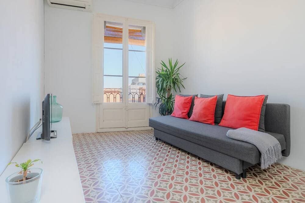 Foto 7 von 24: White Penthouse Apartment