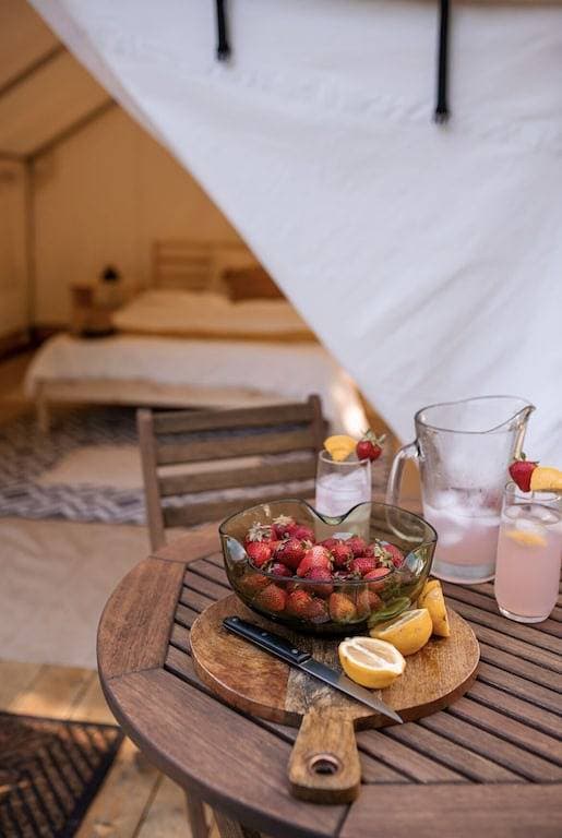 Foto 5 von 6: Beautiful Tent at Camp Northern Lights!