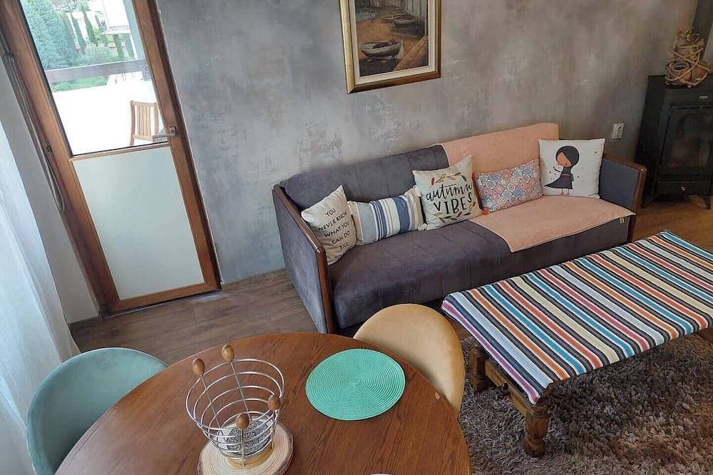Chic 1-bedroom apartment in fabulous Podgorica with WiFi, AC, Free parking 1