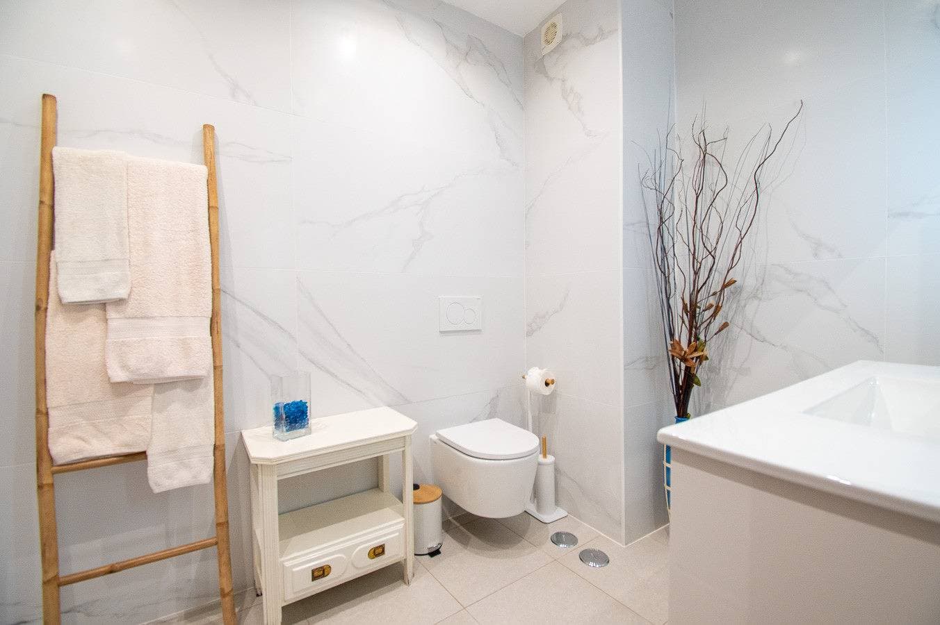 Foto 13 von 30: 135 Monte Dourado · Two Bed Apartment With Communa