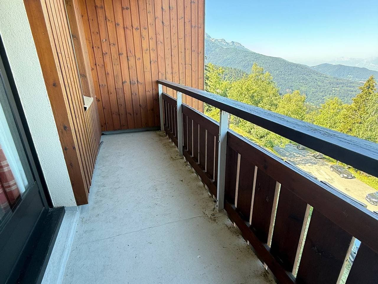 Foto 11 von 14: 3-Zimmer-Wohnung an der Piste mit Balkon und Talblick
