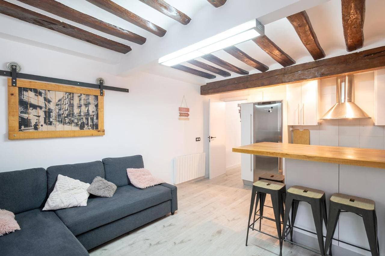 Foto 4 von 30: Two-Bedroom Apartment