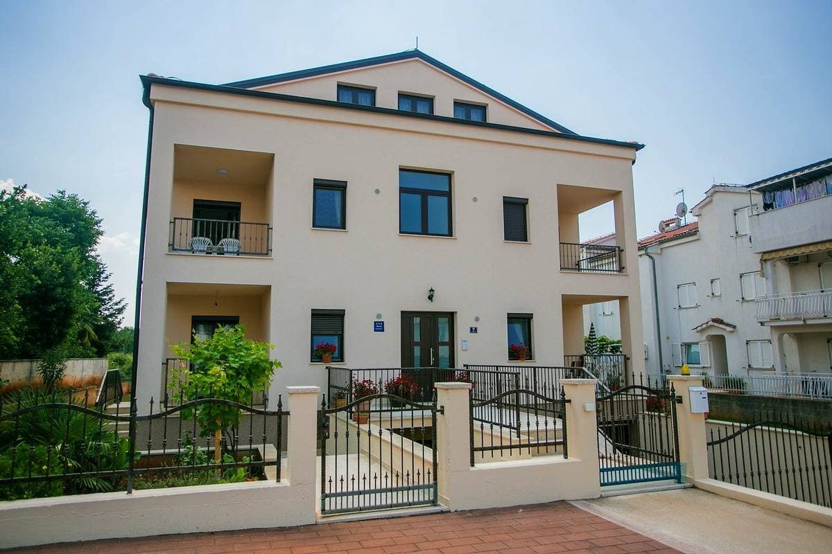 Ferienwohnung Sara No.1 A5 mit Balkon 1
